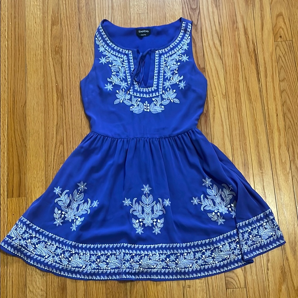 Bebe dress